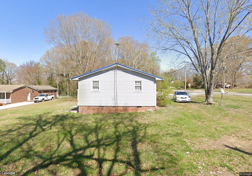 401 M l King jr Blvd, Siler City, NC 27344 - photo 1