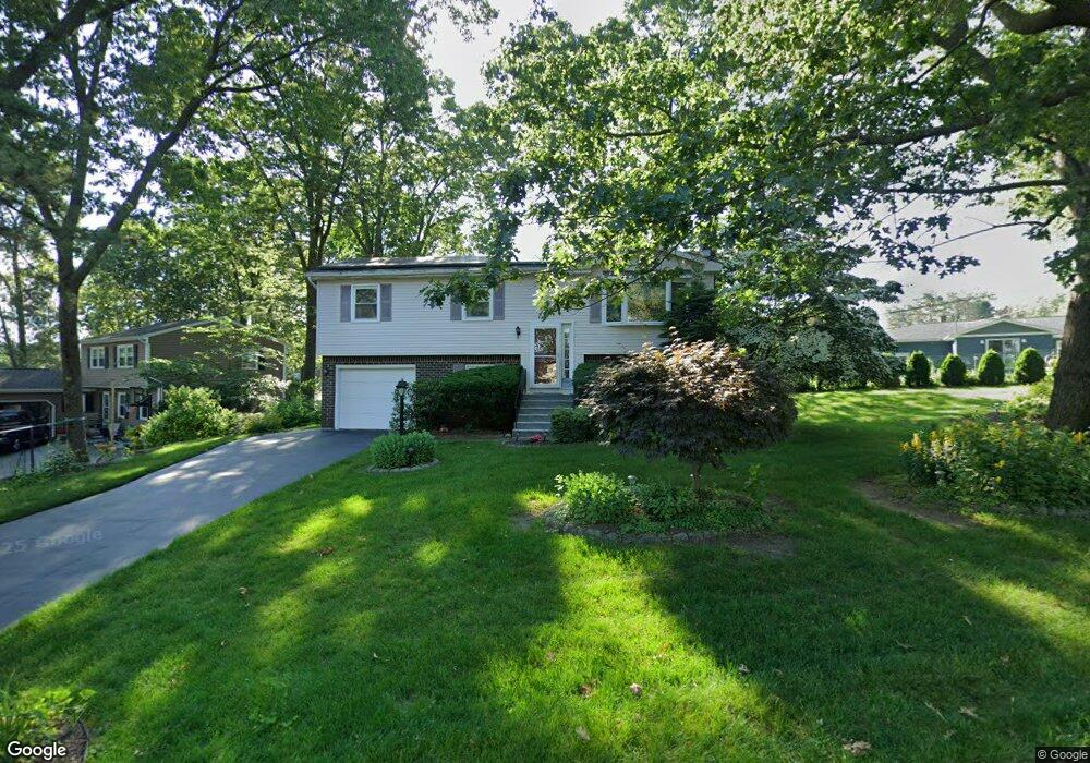 22 Bethwood Dr, Albany, NY 12211 - photo 1