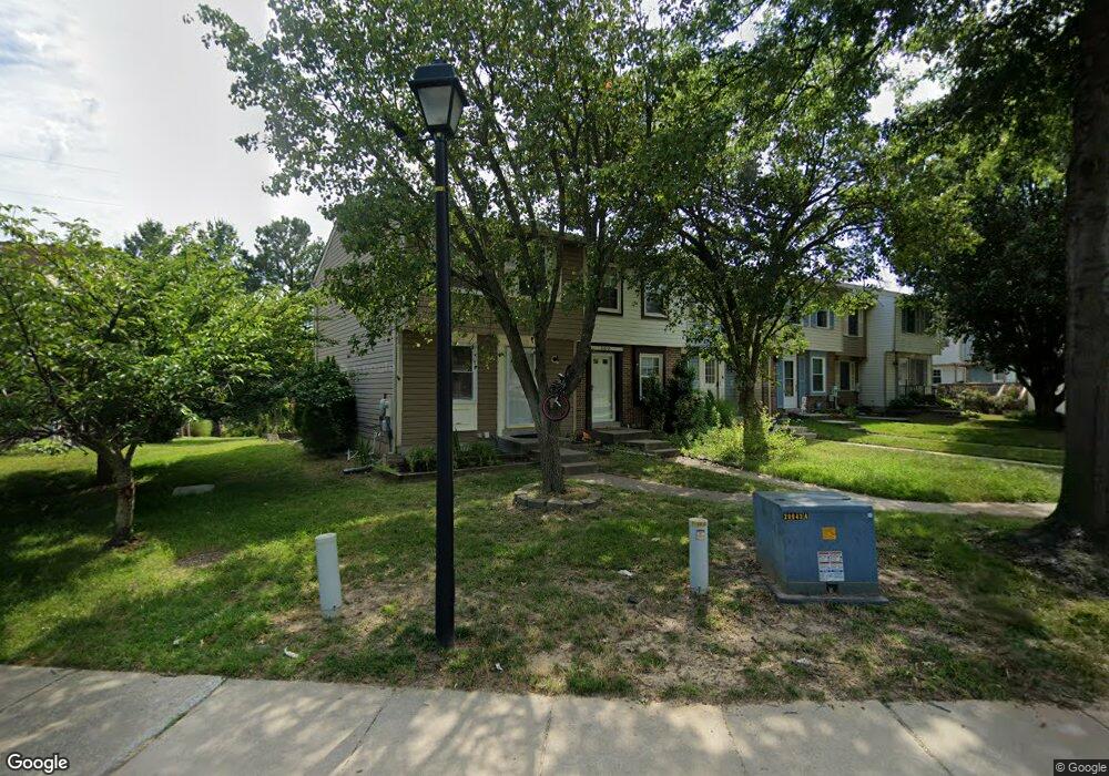 6010 Rowanberry Dr, Elkridge, MD 21075 - photo 1