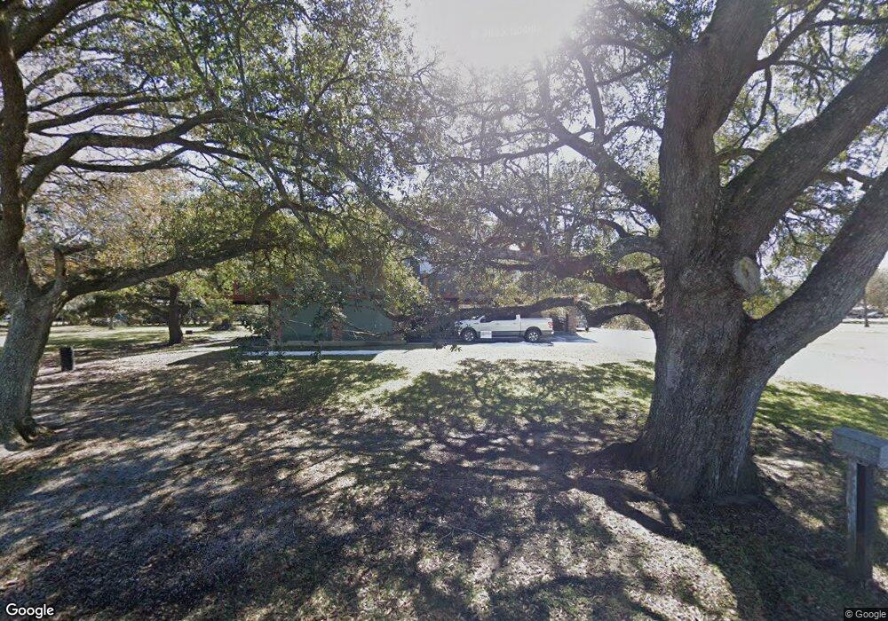 312 E Leblanc St, Delcambre, LA 70528 - photo 1