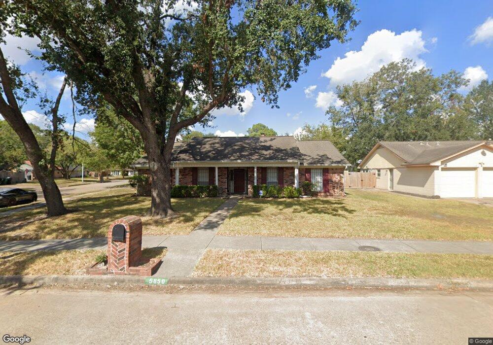 5850 Green Falls Dr, Houston, TX 77088 - photo 1