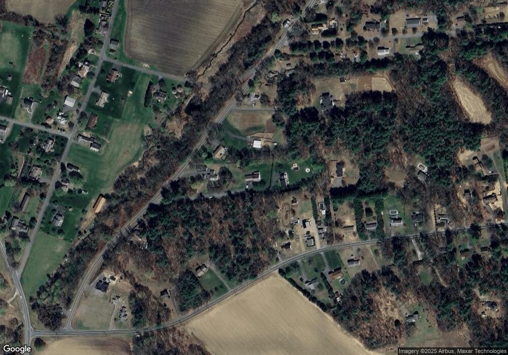 354 S Silver Ln, Sunderland, MA 01375 - photo 1