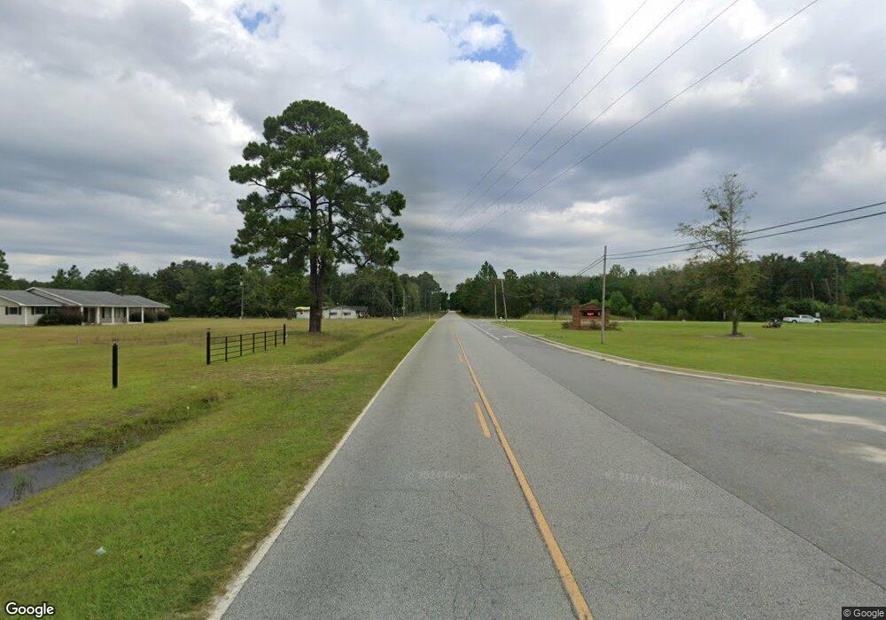 1143 N Fourth St, Jesup, GA 31545 - photo 1