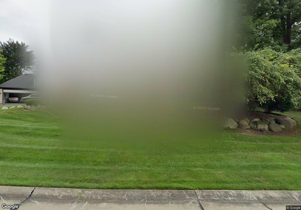 1080 Autumn Ln, Bloomfield Hills, MI 48304 - photo 1