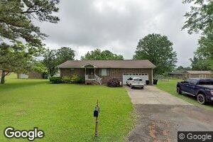 207 Oak Cir, Bessemer, AL 35023