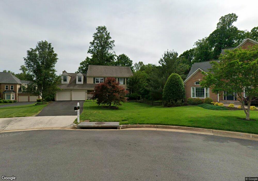 7910 Scott Ct, Springfield, VA 22153 - photo 1