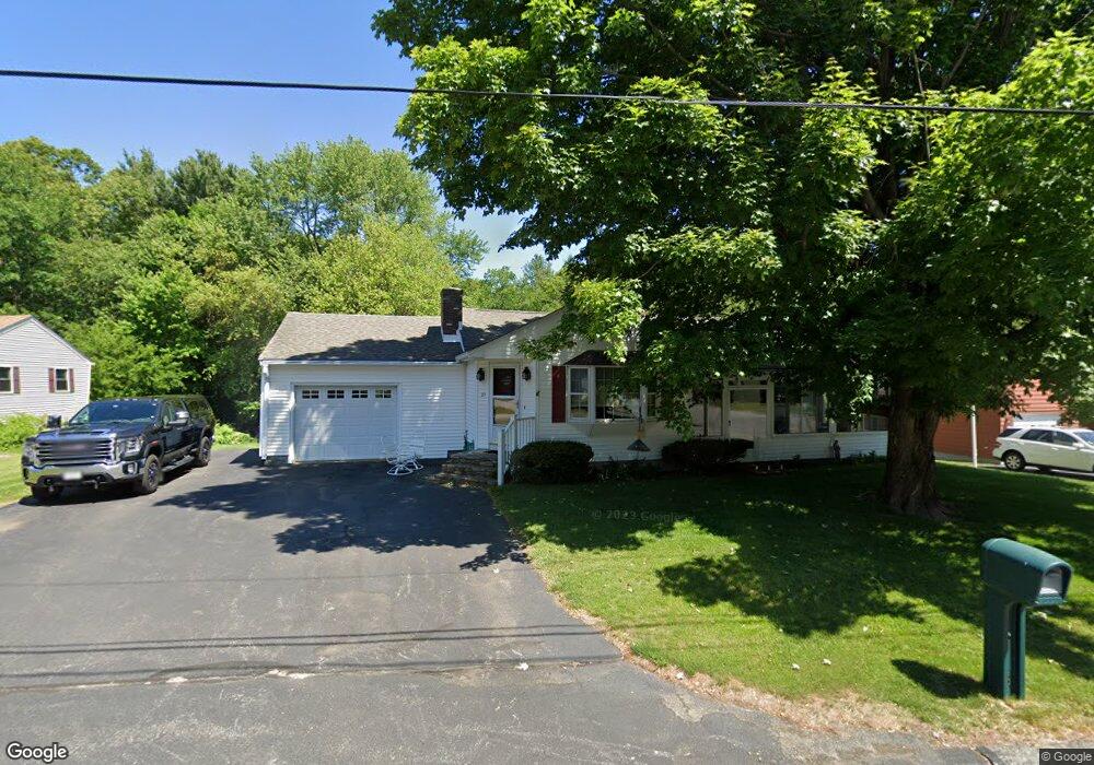 27 Pine Grove Cir, Uxbridge, MA 01569 - photo 1