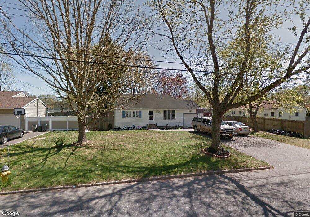 3003 Connecticut Ave, Medford, NY 11763 - photo 1