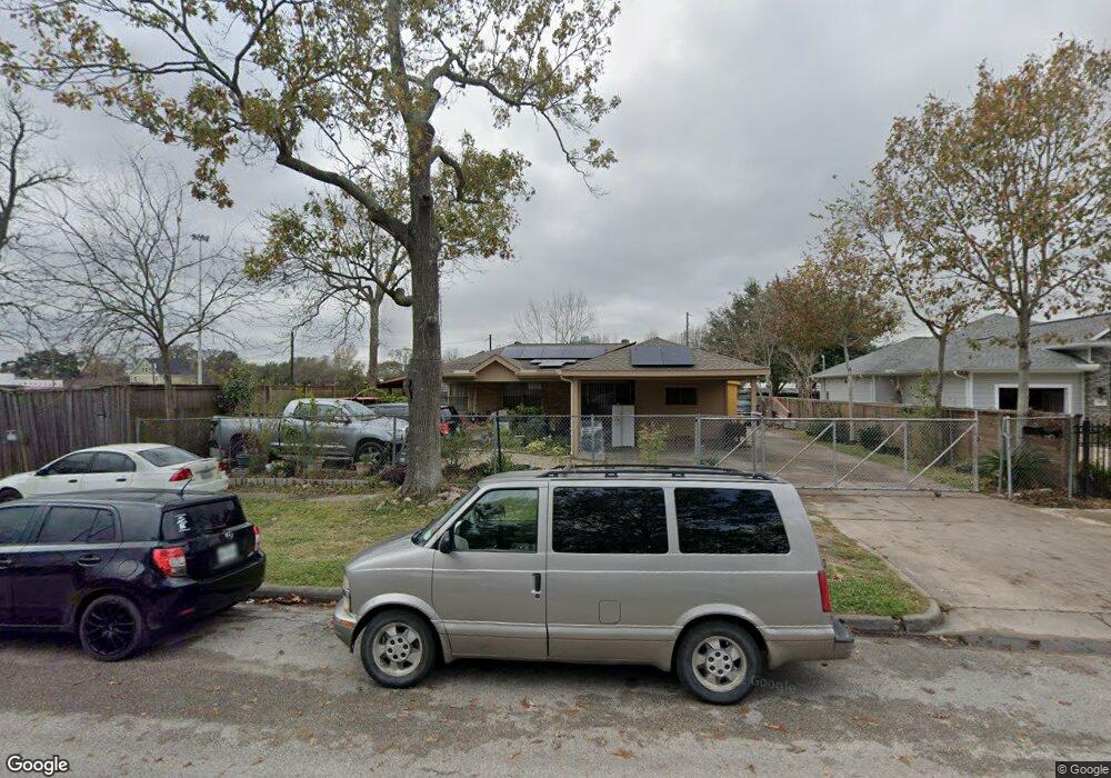 3720 Erie St, Houston, TX 77017 - photo 1