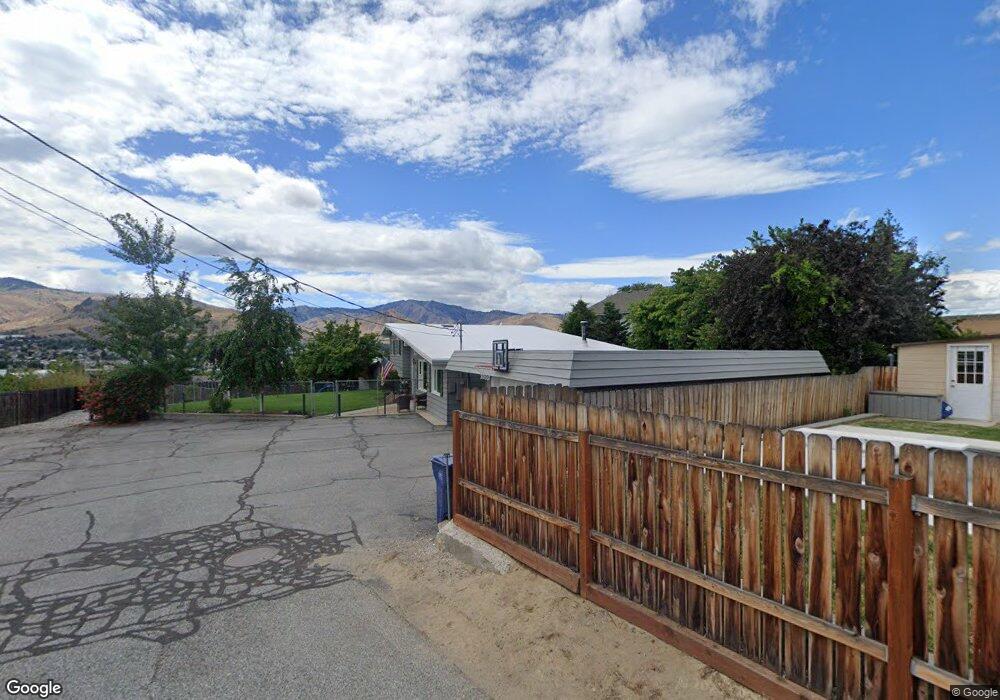 363 8th St NE, East Wenatchee, WA 98802 - photo 1