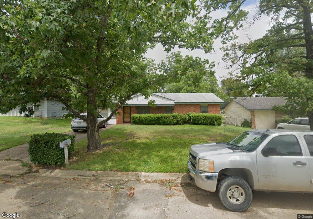 703 E Rena St, Hugo, OK 74743 - photo 1