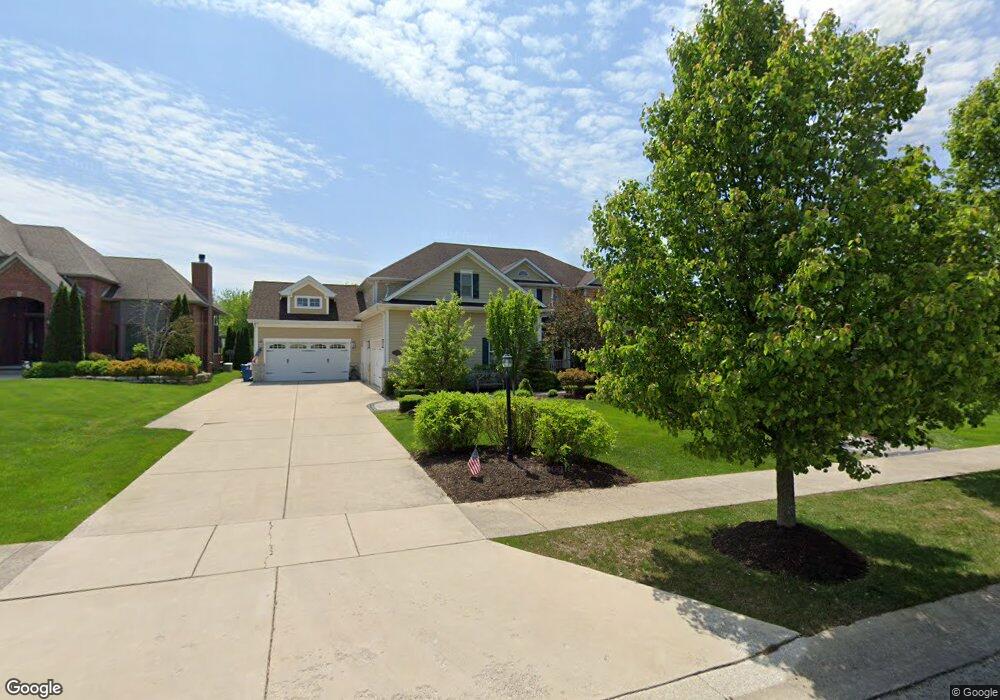 827 Kendall Ct, Crown Point, IN 46307 - photo 1