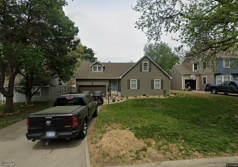 3644 SW York Way, Topeka, KS 66604 - photo 1