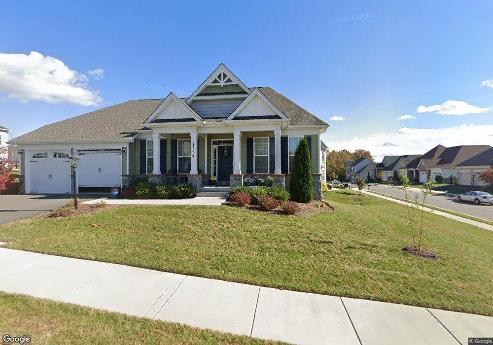 17254 Old Ingelside Dr, Round Hill, VA 20141 - photo 1