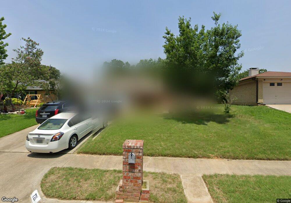 721 Morning Glory Ln, Bedford, TX 76021 - photo 1