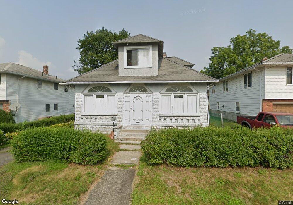 48 Lakeview Ave, Ludlow, MA 01056 - photo 1