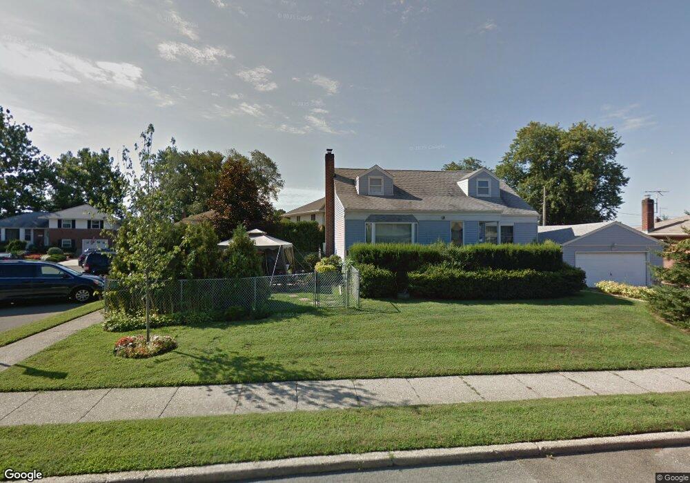 3790 Oatty Ct, Bethpage, NY 11714 - photo 1