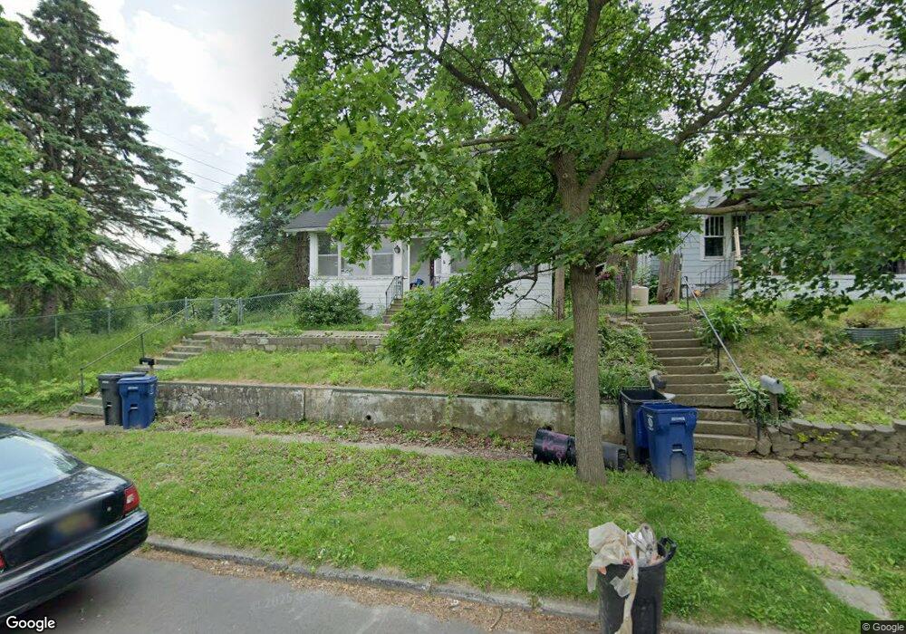 2409 Zimmerman St, Flint, MI 48503 - photo 1