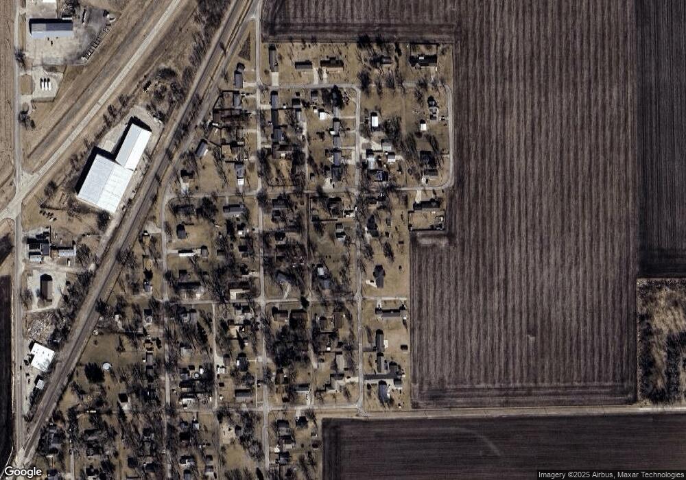 513 N 4th Ave, Chenoa, IL 61726 - photo 1