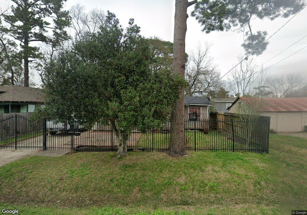 7910 Melrose St, Houston, TX 77022 - photo 1