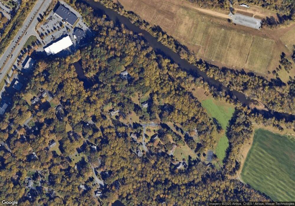 312 E Monacan Dr, Charlottesville, VA 22901 - photo 1