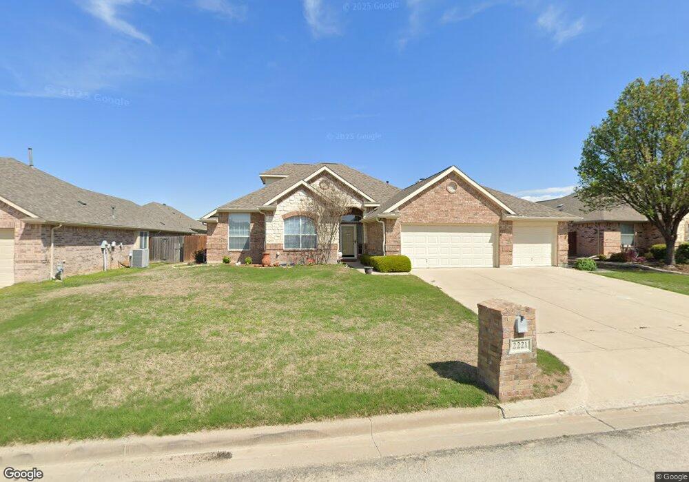 2221 Lorrie Ln, Weatherford, TX 76087 - photo 1