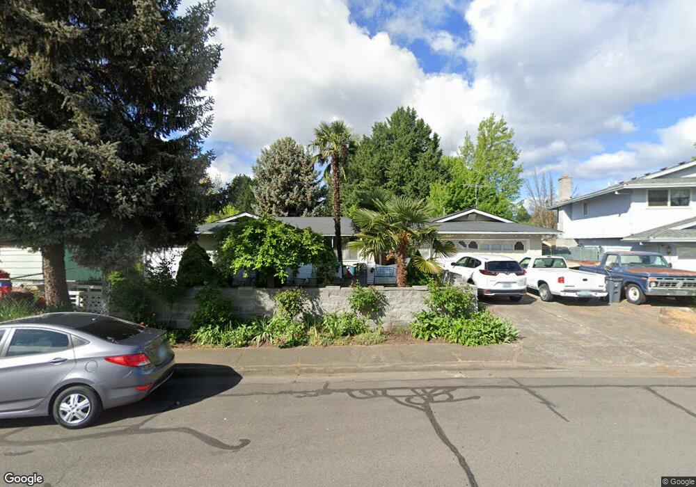 910 Freeman Rd, Central Point, OR 97502 - photo 1