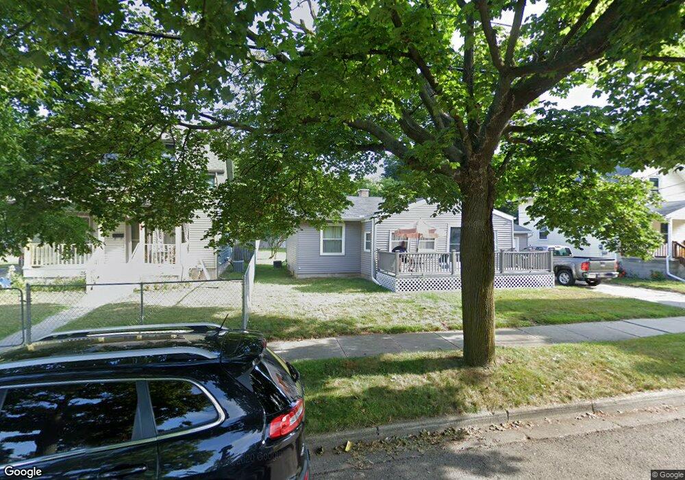 1148 W Maple St, Lansing, MI 48915 - photo 1