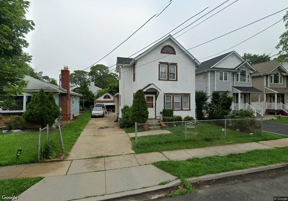 591 Lincoln Ave, West Hempstead, NY 11552 - photo 1