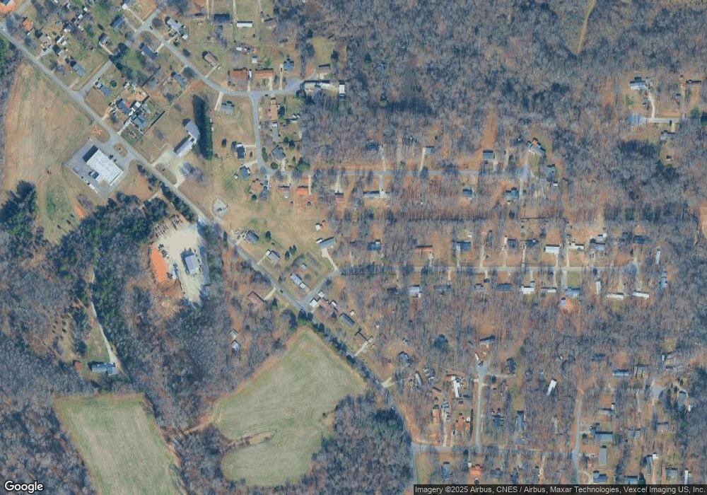 115 Red Oak Dr, Statesville, NC 28677 - photo 1