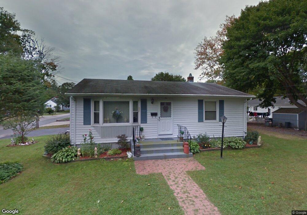 2 Levitt St, North Dartmouth, MA 02747 - photo 1