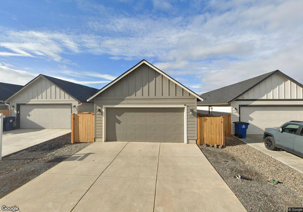 3255 NW 9th St unit 125, Redmond, OR 97756 - photo 1