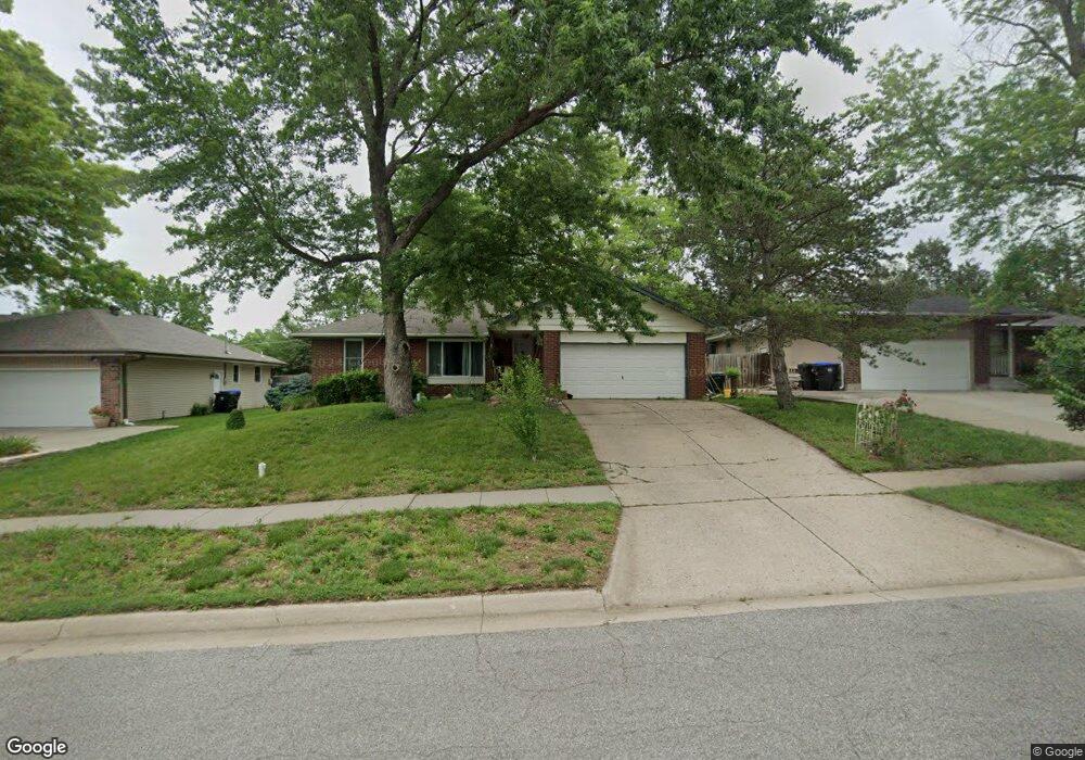 3716 SW 34th St, Topeka, KS 66614 - photo 1