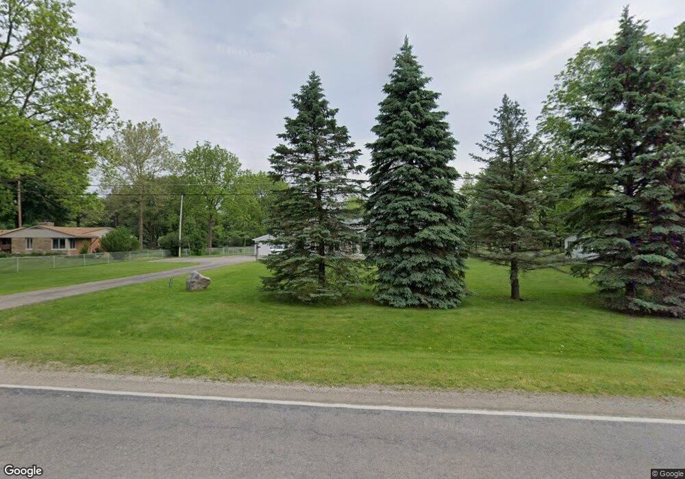 3449 E Carpenter Rd, Flint, MI 48506 - photo 1