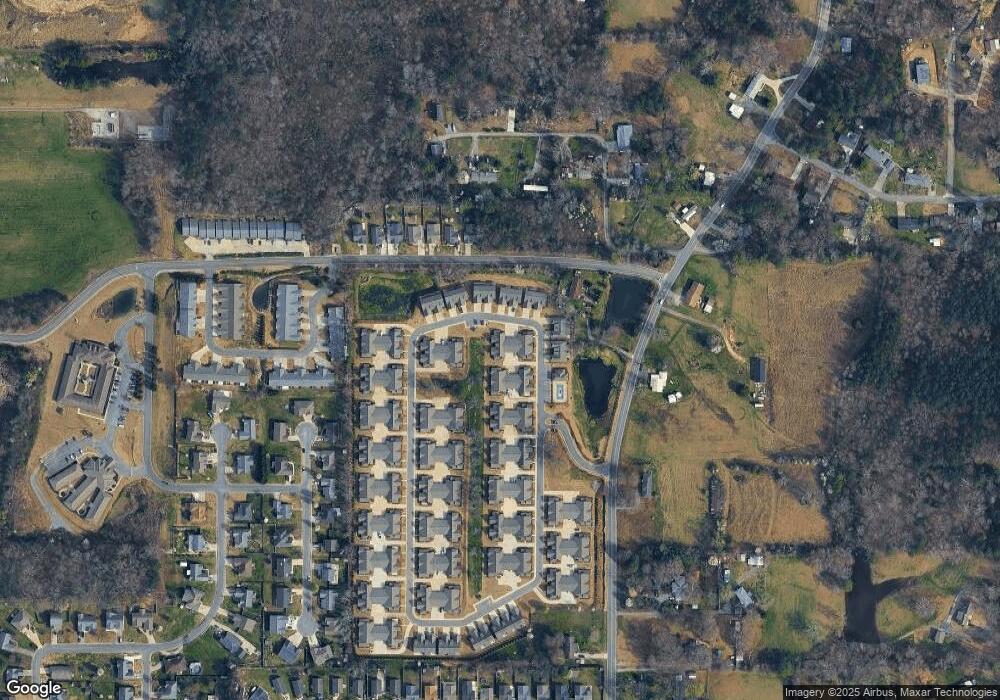 157 Camden Way 9, Dalton, GA 30720 - photo 1