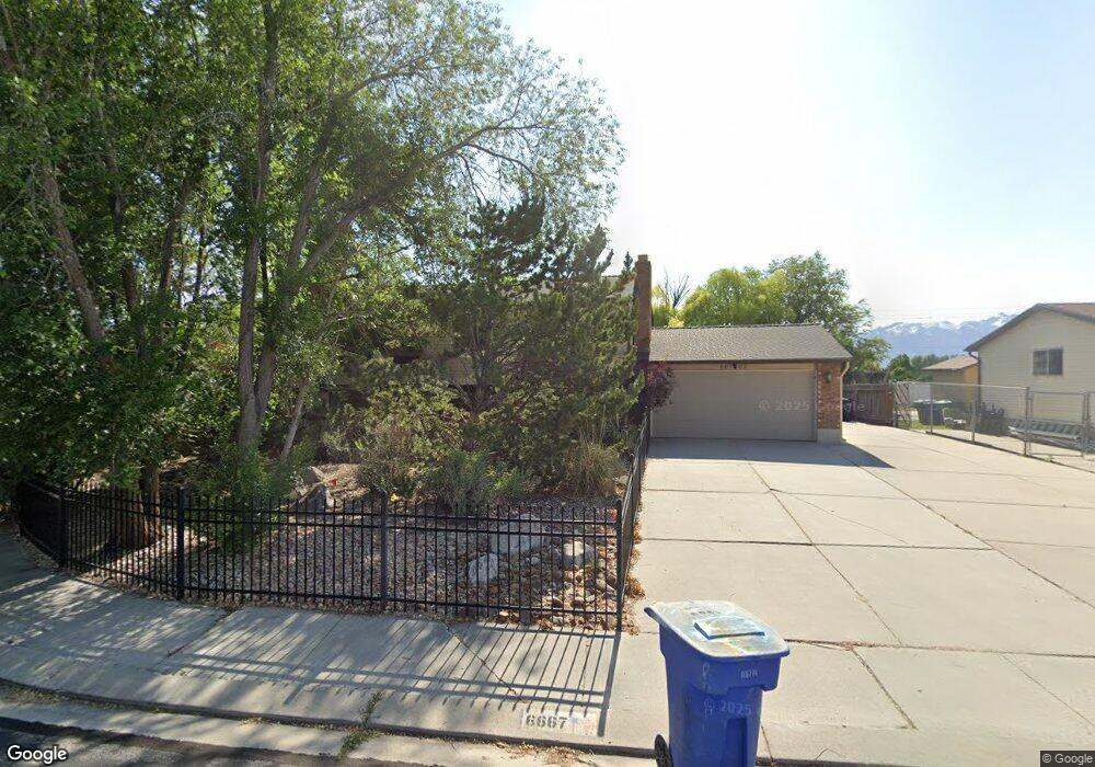 6667 S 3235 W, West Jordan, UT 84084 - photo 1