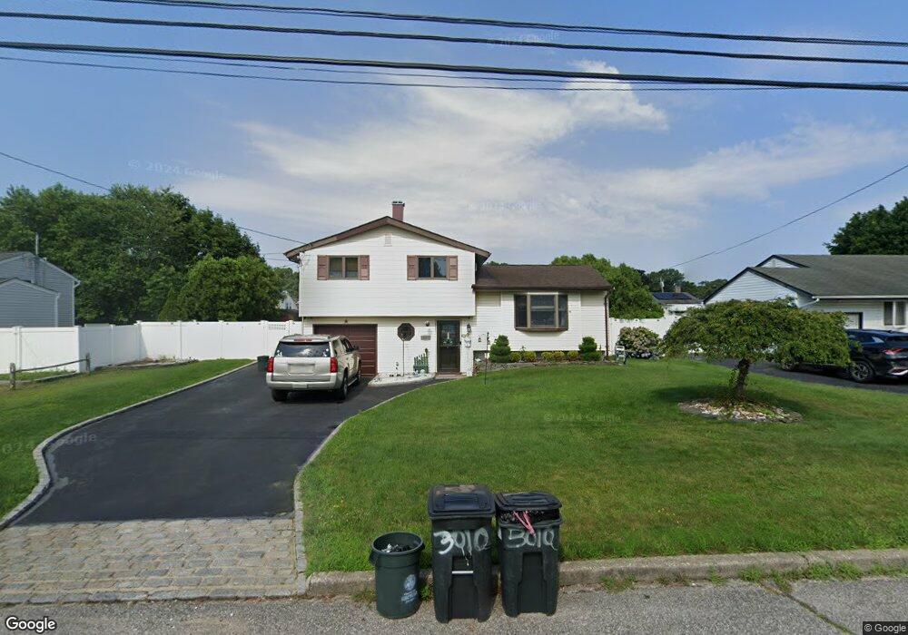 3010 Acorn Ave, Medford, NY 11763 - photo 1