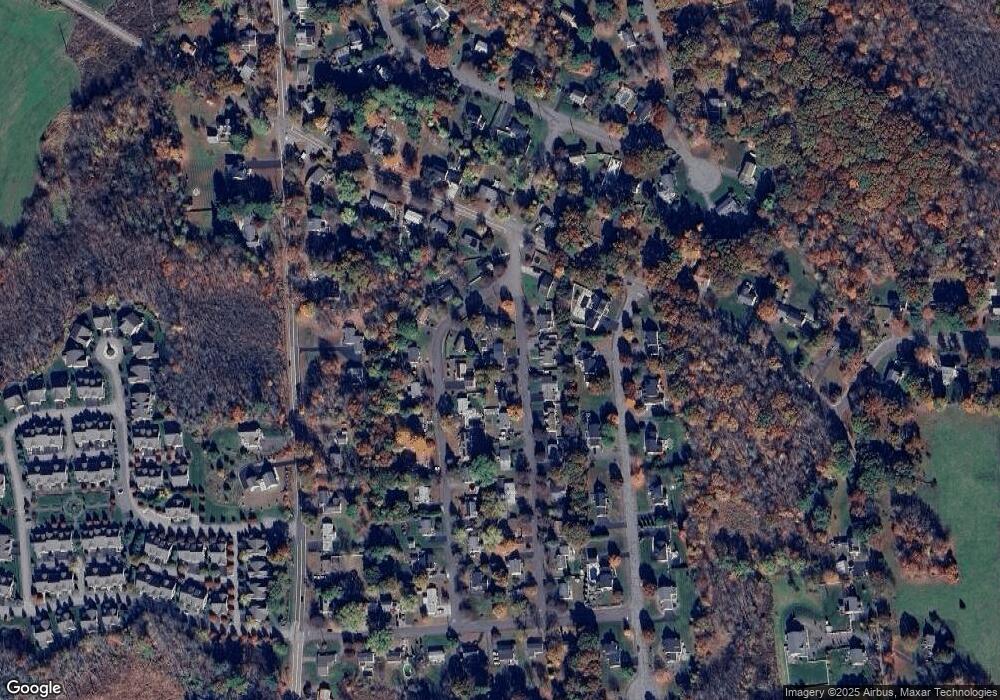 4 Buttercup Ln, Medway, MA 02053 - photo 1