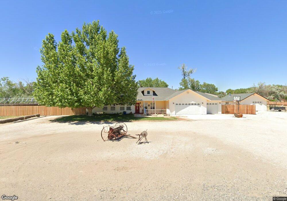 5462 Vinewood, Fallon, NV 89406 - photo 1