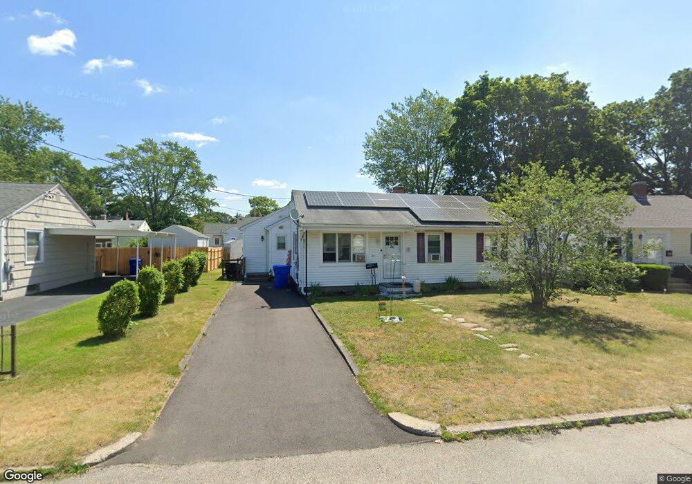 23 Maplecrest Dr, Pawtucket, RI 02861 - photo 1