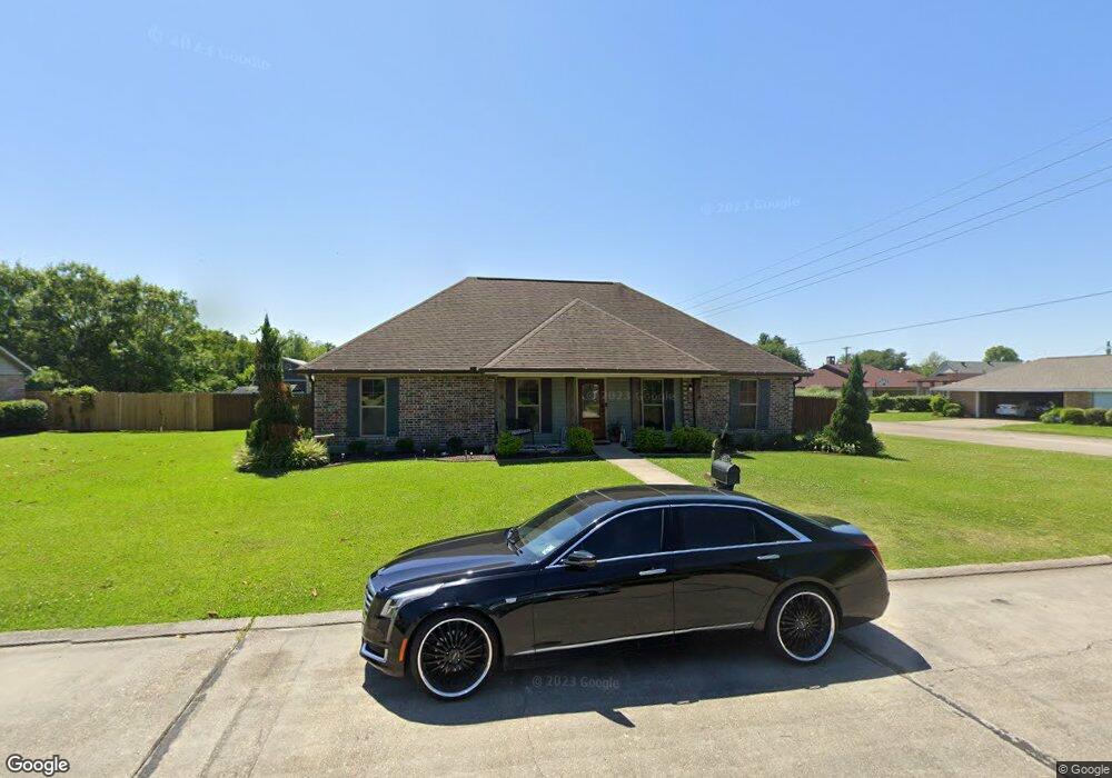 811 Roberta St, New Iberia, LA 70560 - photo 1