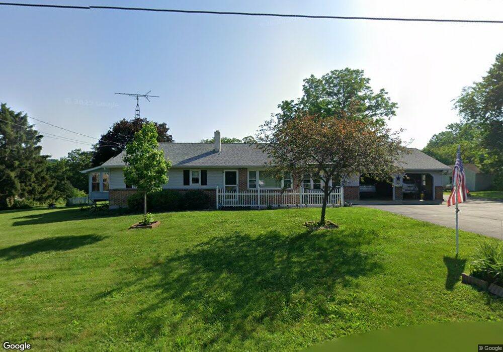 7239 Overlook Dr, Coopersburg, PA 18036 - photo 1