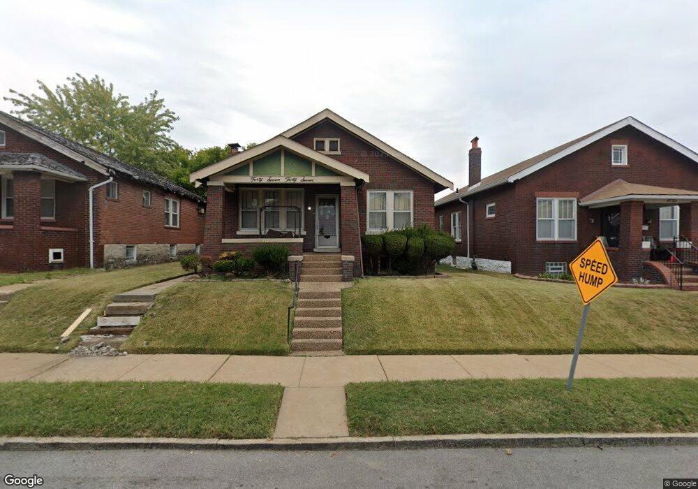 4737 Lee Ave, Saint Louis, MO 63115 - photo 1