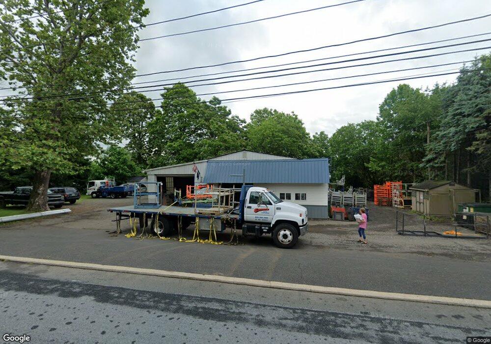 5460 Reppert Ln, Allentown, PA 18106 - photo 1