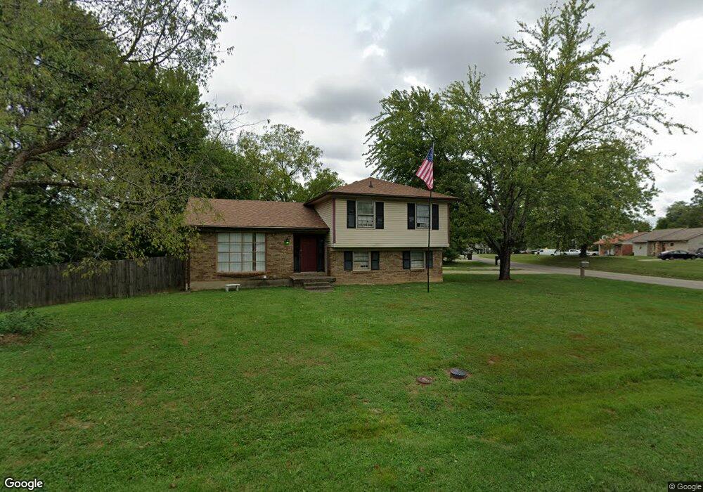 7900 Northern Spy Dr, Louisville, KY 40228 - photo 1