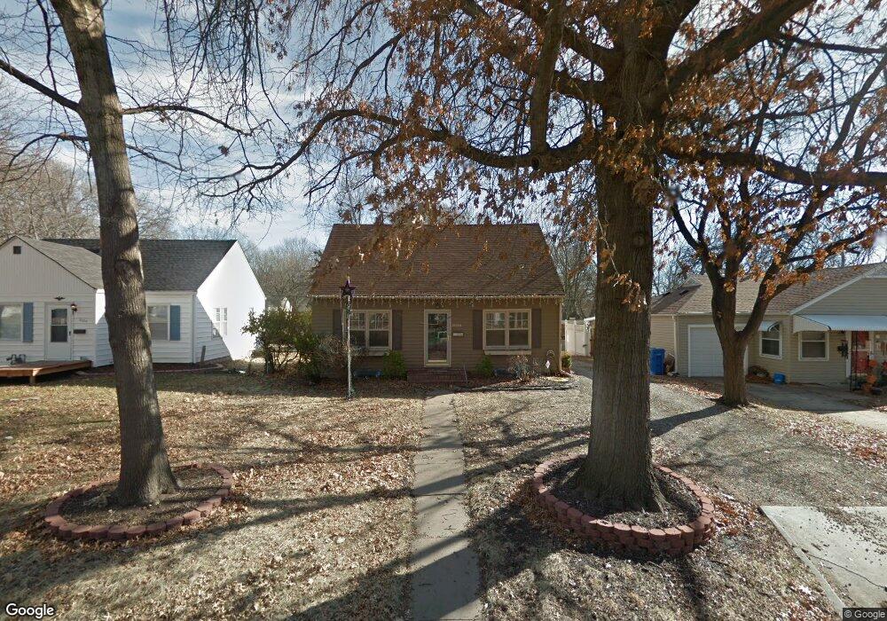 2026 SW Randolph Ave, Topeka, KS 66604 - photo 1