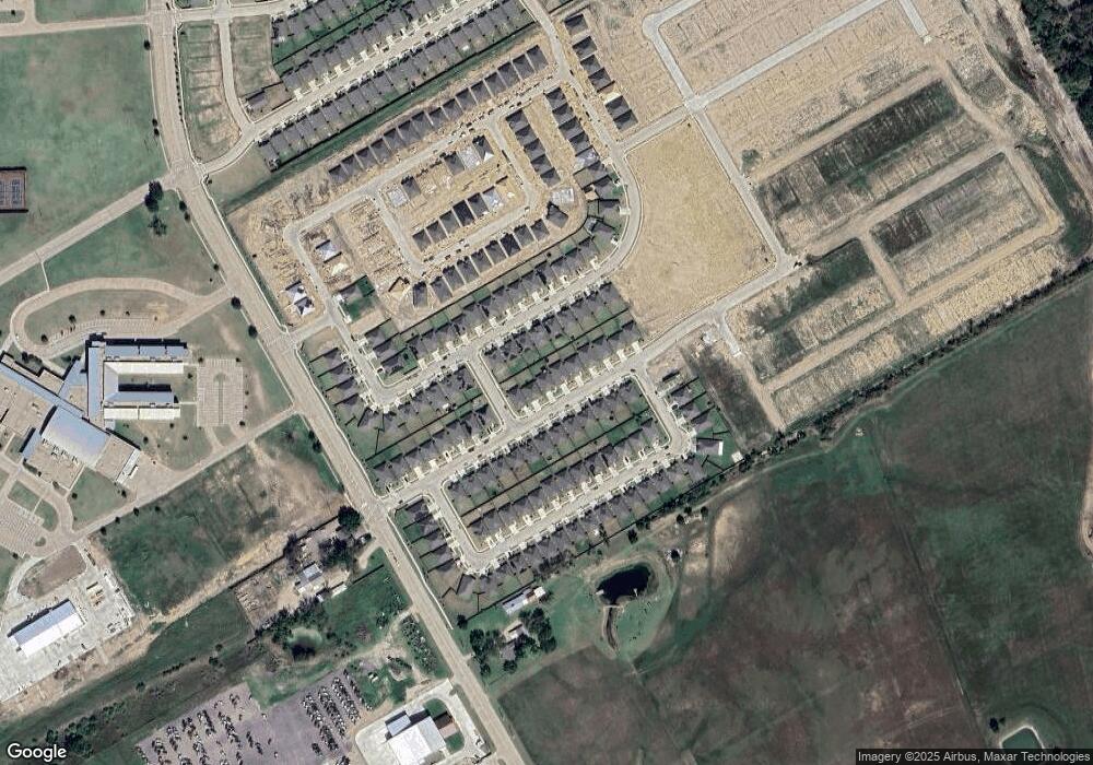 1202 Fairbanks Dr, Ennis, TX 75119 - photo 1