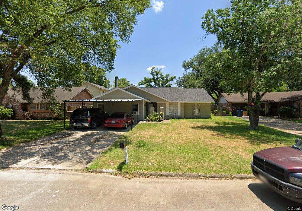 8810 Ryton Ln, Houston, TX 77088 - photo 1