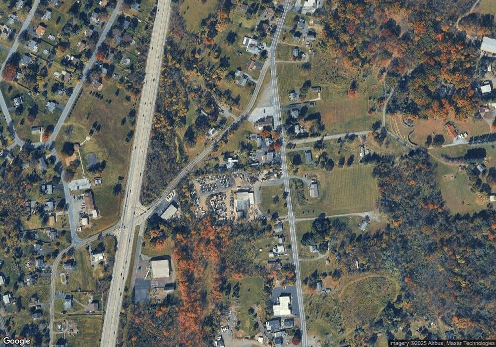 1393 Farmington Ave, Pottstown, PA 19464 - photo 1