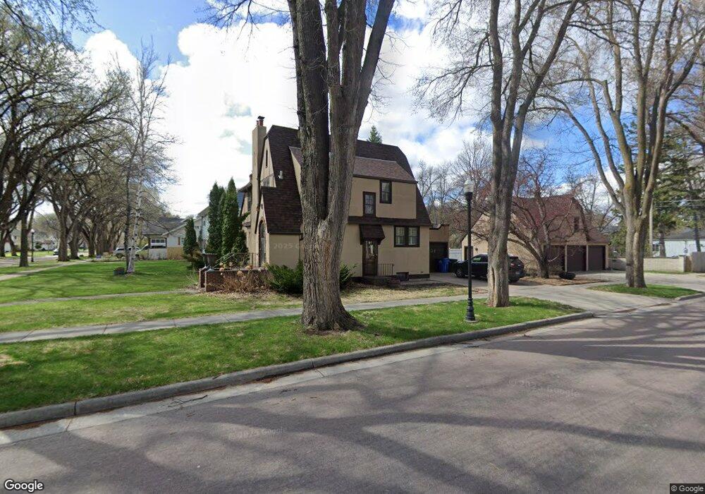 1401 9th St S, Fargo, ND 58103 - photo 1